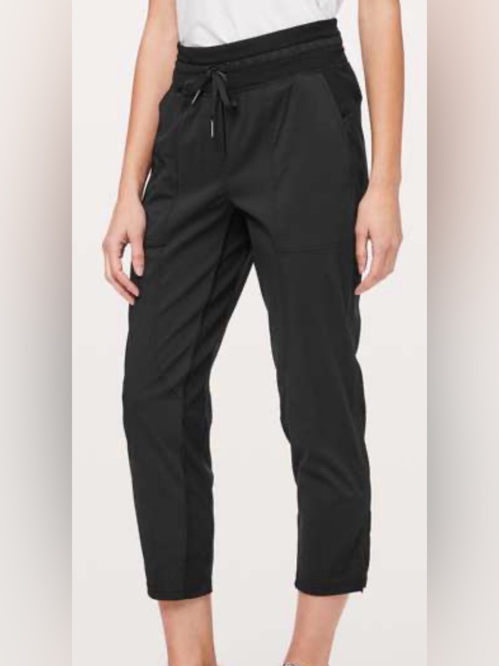 Lululemon Dance Studio Crop 25" Women’s Size 6 Black